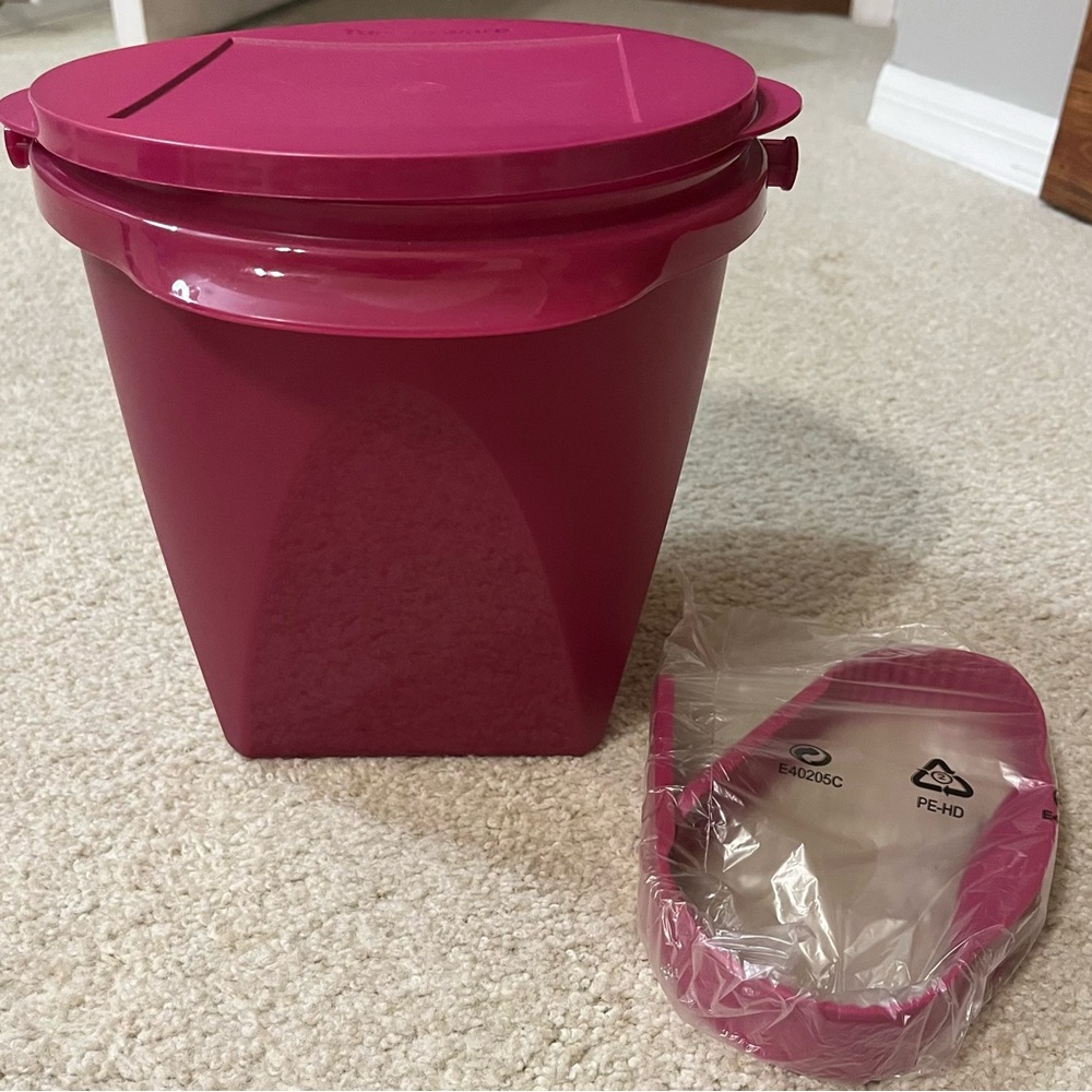 Magenta Storage Container with Lid - Picture 5 of 8